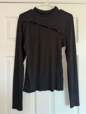 Boohoo Black Ribbed Long Sleeve Top with Diagonal Button Cutouts